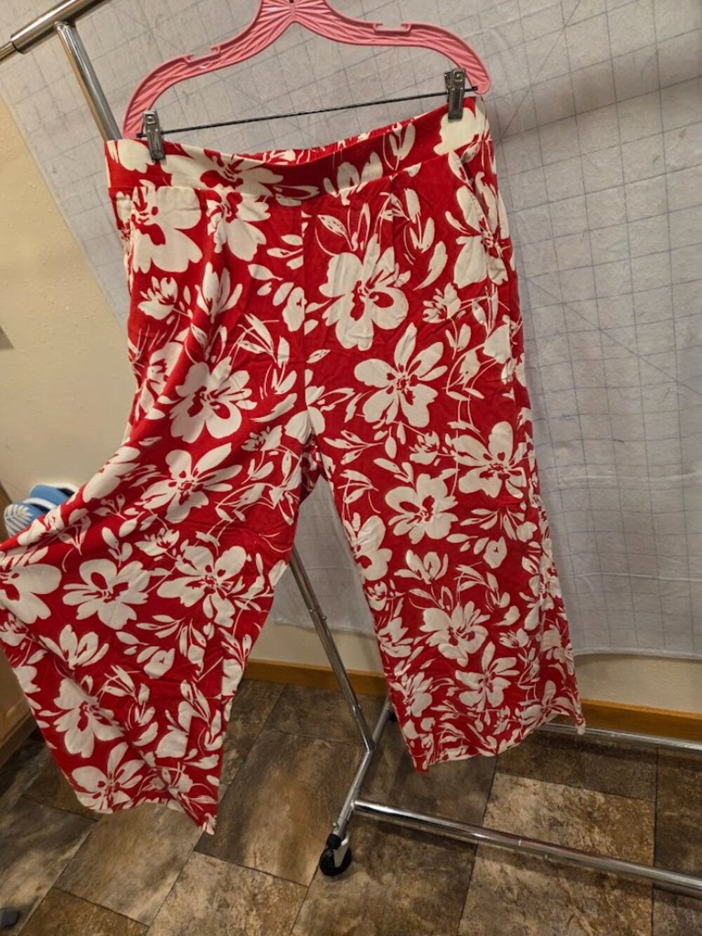 TORRID Wide Leg High-Rise Challis Pant - Picture 2 of 3
